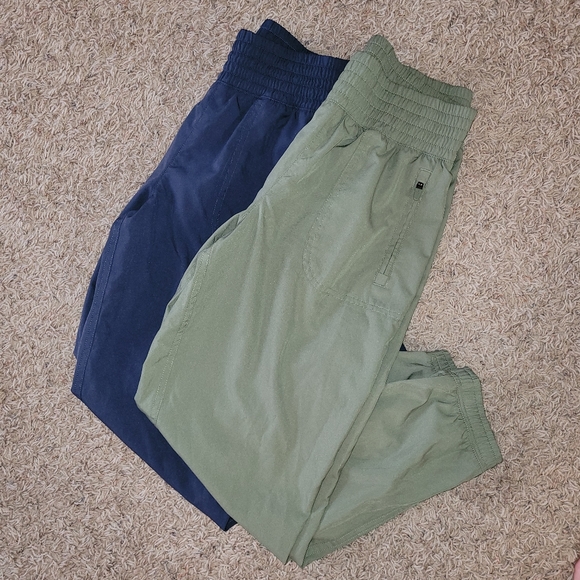 Old Navy Other - 2 pairs of old navy active pants size 10/12
